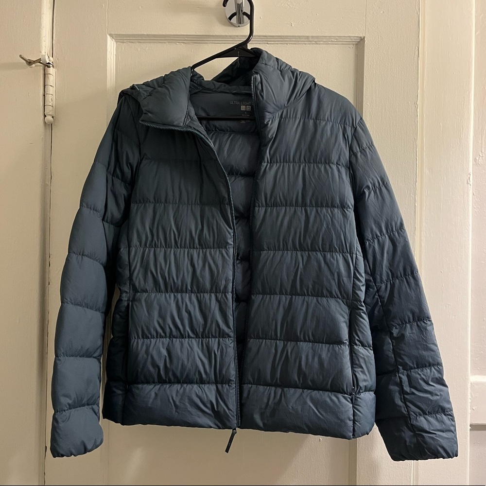 Uniqlo ultra light down jacket with hood